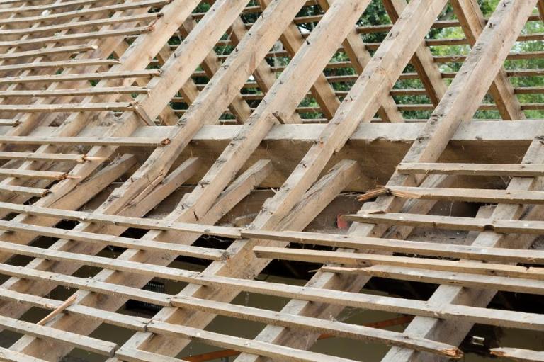 Charpente neuve, quelles étapes pour construire sa maison ?